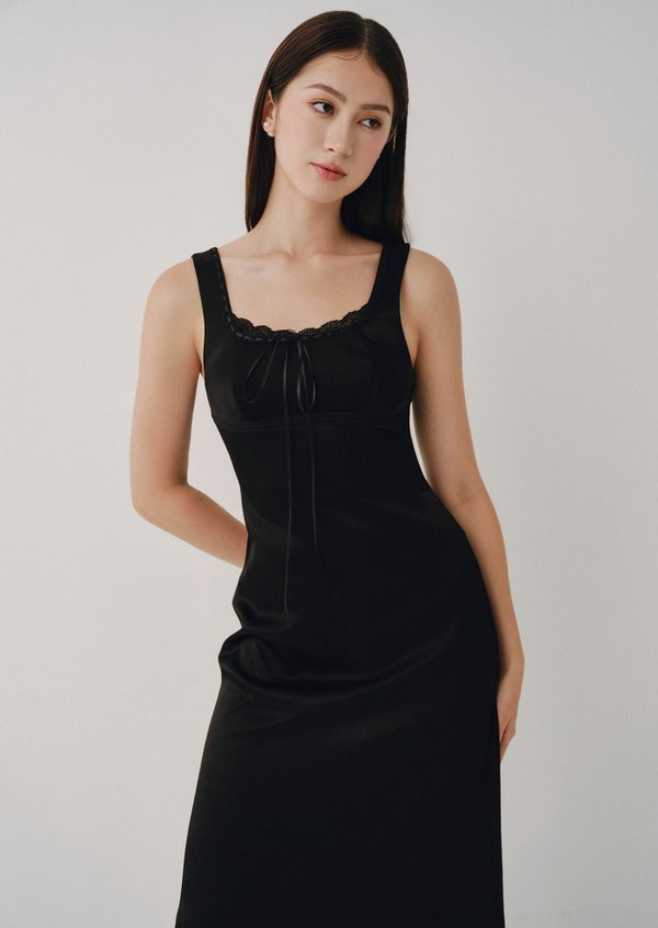 Jullie Midi Dress - Black Jullie Midi Dress - Black