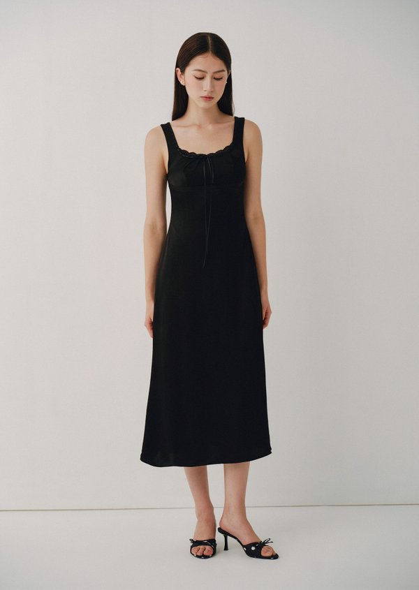 Jullie Midi Dress - Black Jullie Midi Dress - Black