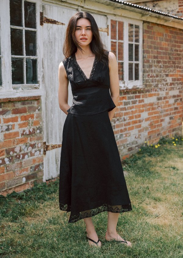 Cloudlight Midi Skirt - Black