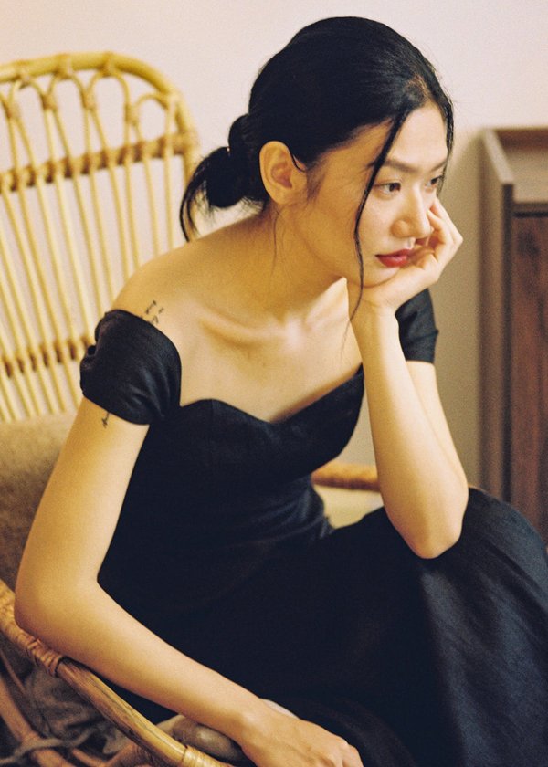 Joanne Midi Dress - Black